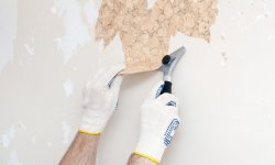 Как правильно подготовить стены к поклейке обоев