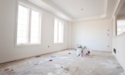 Как подготовить стены под нанесение жидких обоев